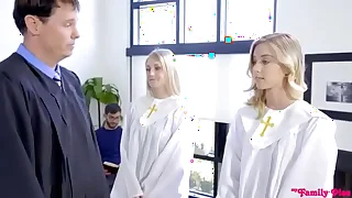 Happy family&colon; Rebellion the in church